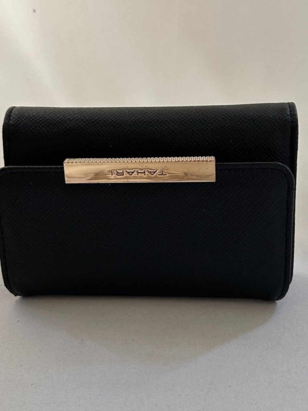 Wallet TAHARI Woman’s Black Leather With Identity Protect Lining